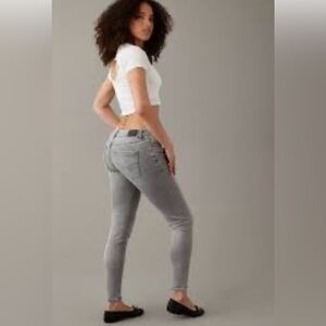American Eagle Gray Low Rise Curvy Stretch  Jeggings Size 8